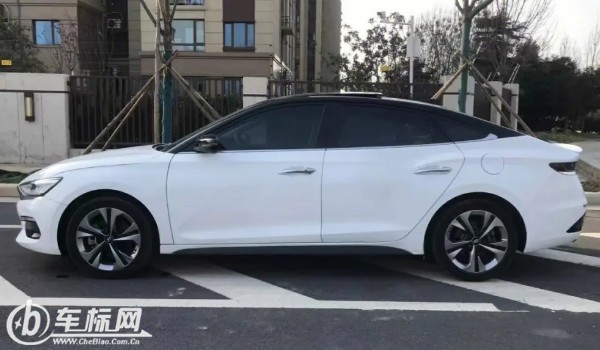 現代菲斯塔2023款圖片及價格 新車售價13萬一輛(分期首付4萬)