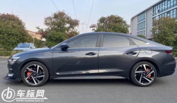 現代菲斯塔二手車多少錢 菲斯塔二手價4萬(表顯里程1萬公里)