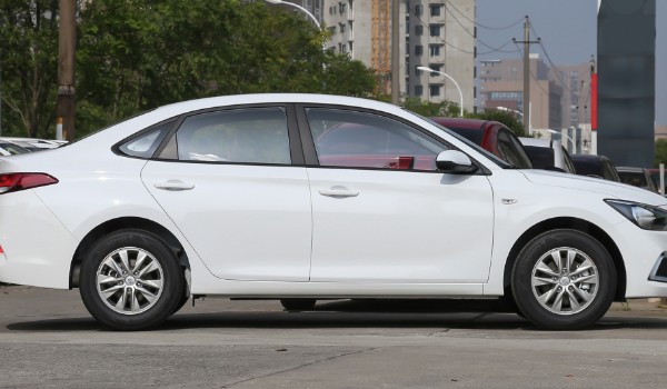 現代悅動保值率怎么樣 第七年保值率38%(油耗影響保值率)