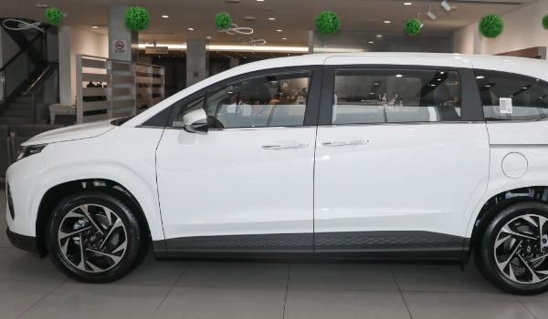 現代庫斯途保值率怎么樣 第七年保值率37%(品牌影響保值率)