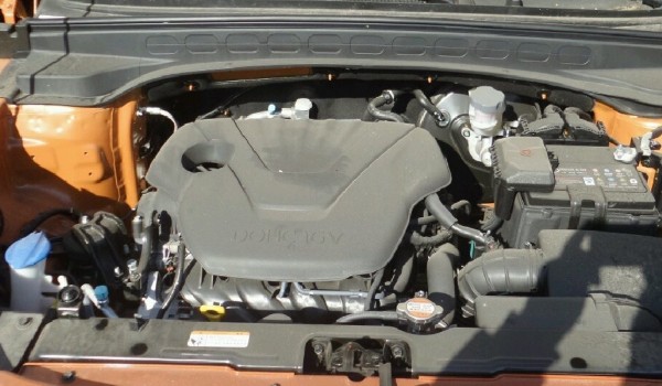 現代ix25發動機怎么樣 馬力可達115匹(搭載1.5L發動機)