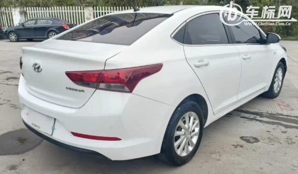 現代悅納油耗一公里多少錢 一公里4毛錢(駕駛習慣影響油耗)