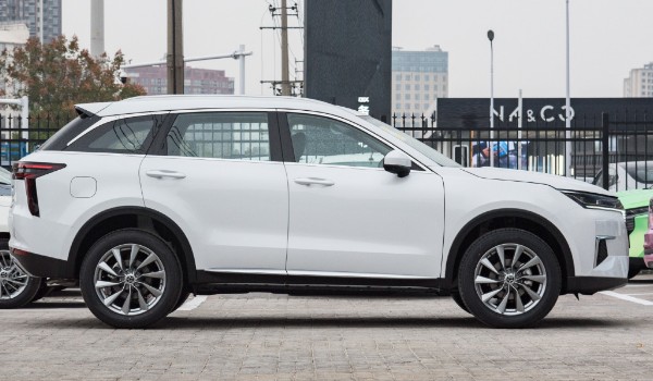 東風日產啟辰星多少錢一輛 新車12萬一輛(分期首付3萬)