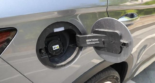 比亞迪dmi可以一直不充電嗎，可以不充電你相信嗎？