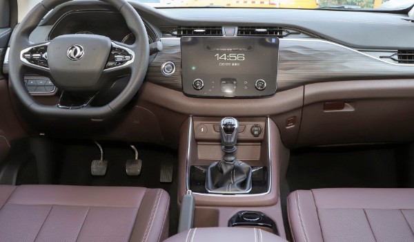 帕拉索2023款報價及圖片大全 新車售價16萬一輛(分期首付4萬)