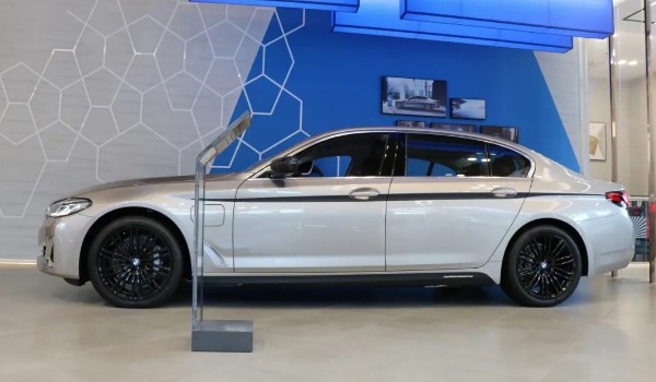 寶馬5系插電混動優惠大嗎 優惠可達9.2萬(裸車價41萬)