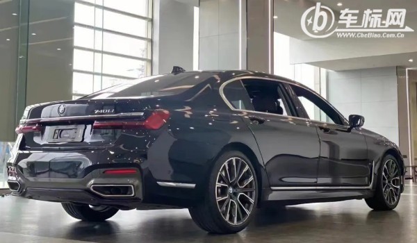 7系油耗多少錢(qián)一公里 消耗8毛錢(qián)(排量影響油耗)