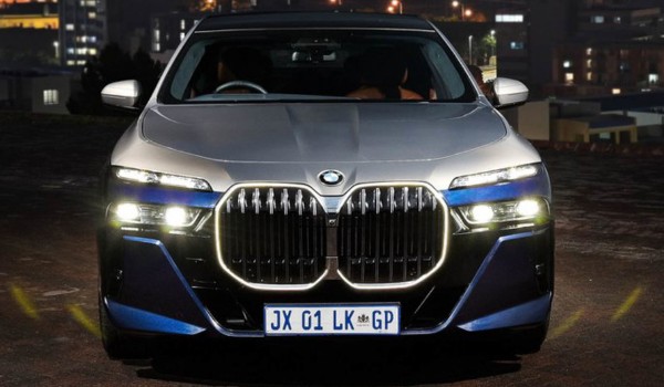 7系油耗多少錢(qián)一公里 消耗8毛錢(qián)(排量影響油耗)