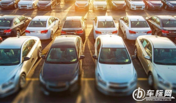 私家車及營運車輛幾年報廢 營運出租8年、中型15年、私家車輛不報廢