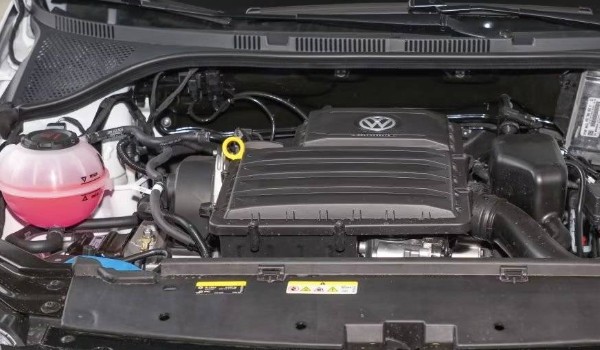 捷達va3變速箱油多久換一次 每4萬公里(避免變速箱油混用)