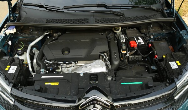 雪鐵龍?zhí)煲輈5怎么樣值得買嗎 油耗實測8.6L(馬力可達211匹)