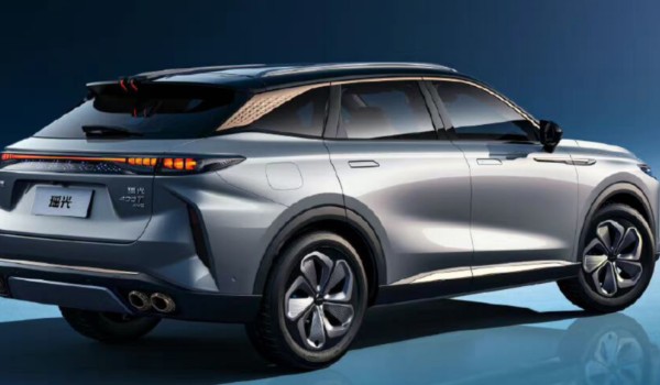 星途瑤光2023款最新款圖片價(jià)格 新車售價(jià)15萬(分期首付4萬)