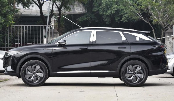 瑞虎8pro和瑤光哪個好 瑤光動力更強(qiáng)(車內(nèi)空間大)