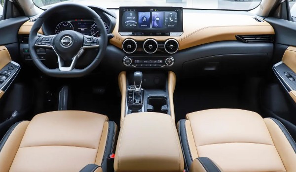 享域和日產軒逸哪個好 軒逸動力更強(享域車長4.7米)