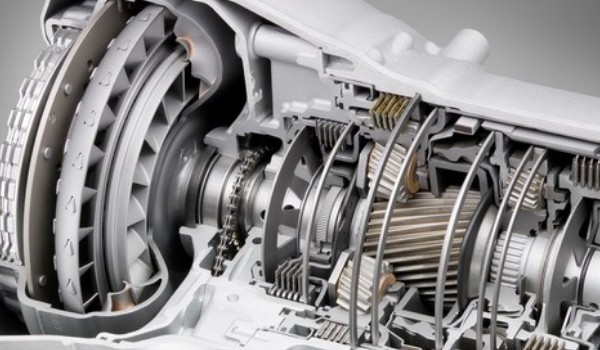 帕里斯帝什么變速箱配置 8擋手自一體(換擋響應快)