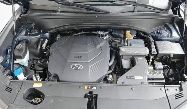 帕里斯帝這款車怎么樣 油耗實測12.5L(馬力可達272匹)