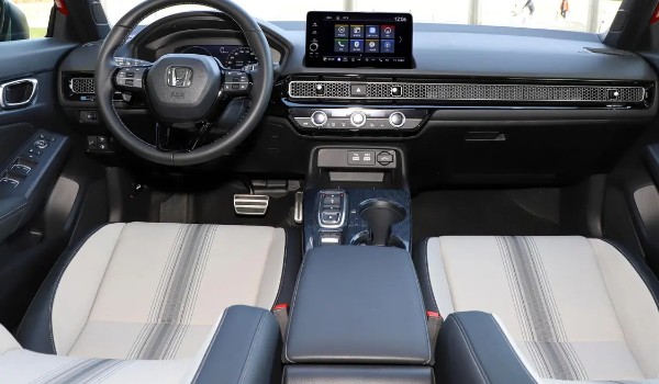 思域安全性能怎么樣 輔助功能豐富(主動安全配置齊全)