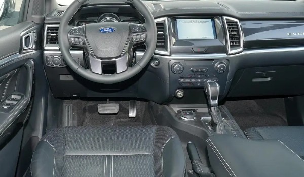 撼路者油耗一公里多少錢 消耗9毛錢(燃油消耗高)