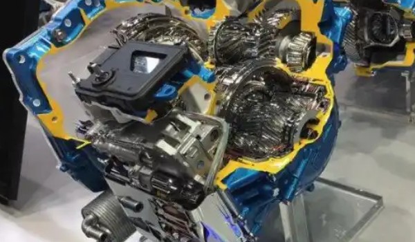 福特evos什么變速箱配置 8擋手自一體(換擋響應快)