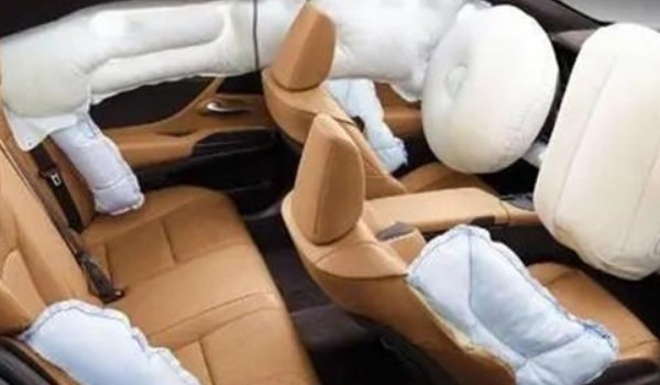 捷途x90plus安全性如何 主動安全配置齊全(搭載四個氣囊)