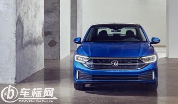 大眾速騰和豐田卡羅拉哪個(gè)好 速騰車(chē)長(zhǎng)4.7米(動(dòng)力更強(qiáng))