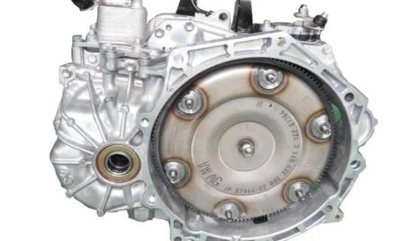 帕杰羅什么變速箱配置 5擋手自一體(換擋響應快)