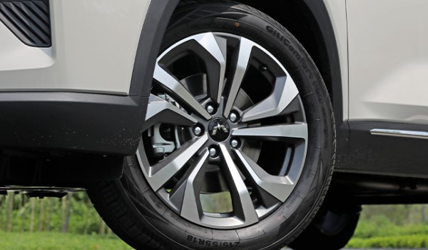 五菱星辰輪胎規格多少 尺寸為185/60 r15(胎寬185mm)