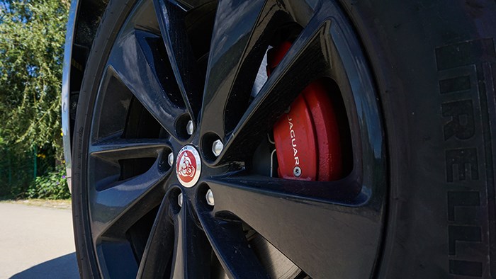 個性鮮明 捷豹F-PACE 2.0T 賽旗版評測