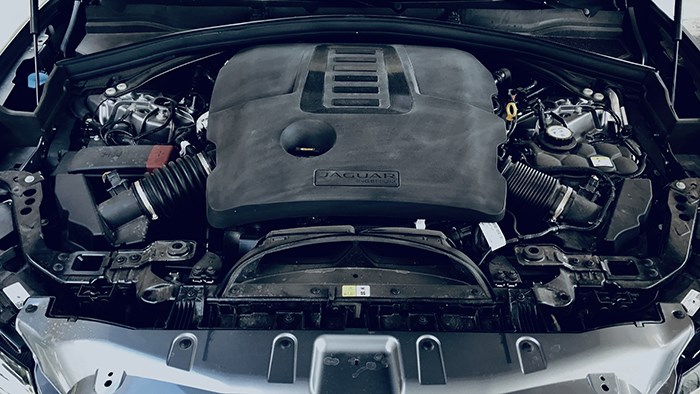 個性鮮明 捷豹F-PACE 2.0T 賽旗版評測