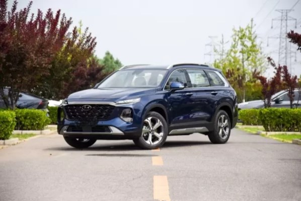 現代中型SUV新款勝達首發亮相 外觀、內飾均有升級