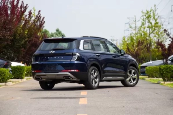 現代中型SUV新款勝達首發亮相 外觀、內飾均有升級