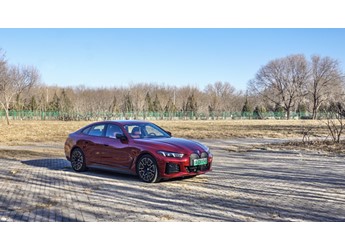 個性與運動之美 試駕2025款寶馬i4 eDrive40