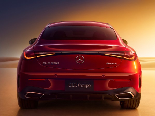 售價45.76萬-55.23萬元 奔馳CLE轎跑上市 搭載2.0T發動機