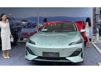 平度掀高潮 長安深藍SL03獲當地消費者認可 封面圖