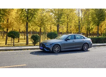 兼具豪華與性能  試駕奔馳AMG C43 4MATIC 封面圖