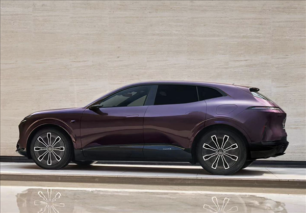 阿維塔07內飾官圖公布 博主直呼太養眼了