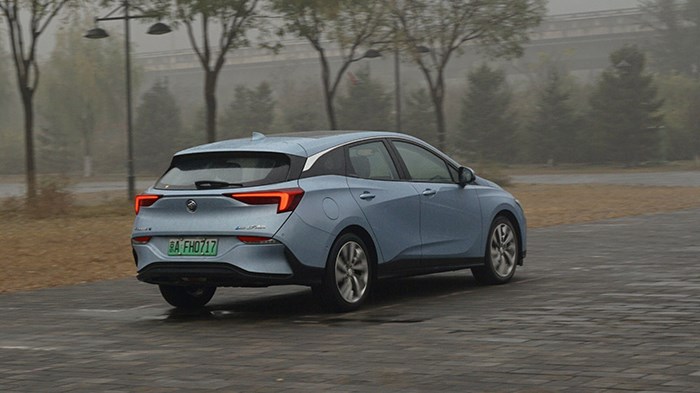 告別續航焦慮 試駕別克微藍6插電式混動