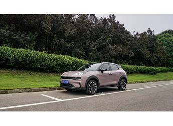 女孩專屬  領克06 2023款 Remix Shero粉色特別版