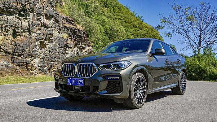 全副武裝的德系戰(zhàn)艦 BMW全新X6評測