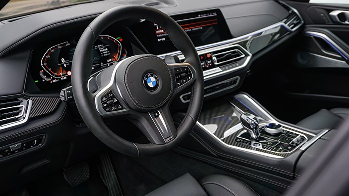 全副武裝的德系戰(zhàn)艦 BMW全新X6評測