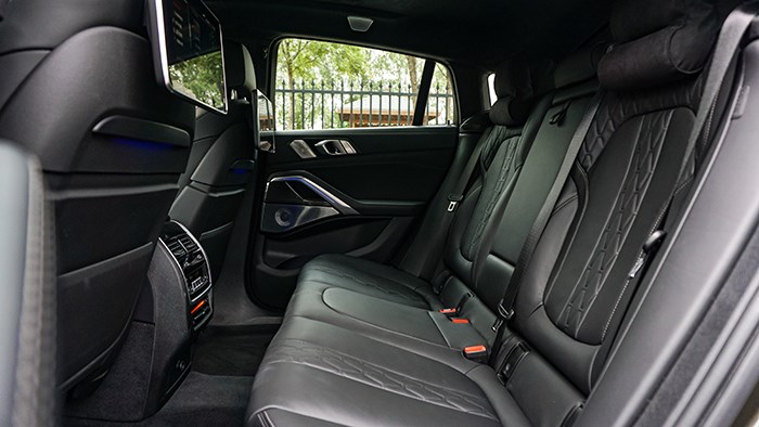 全副武裝的德系戰(zhàn)艦 BMW全新X6評測