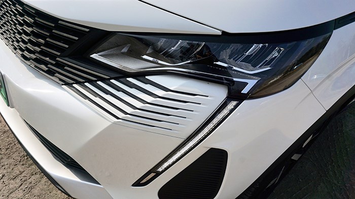 別有一番風味 試駕標致4008新能源