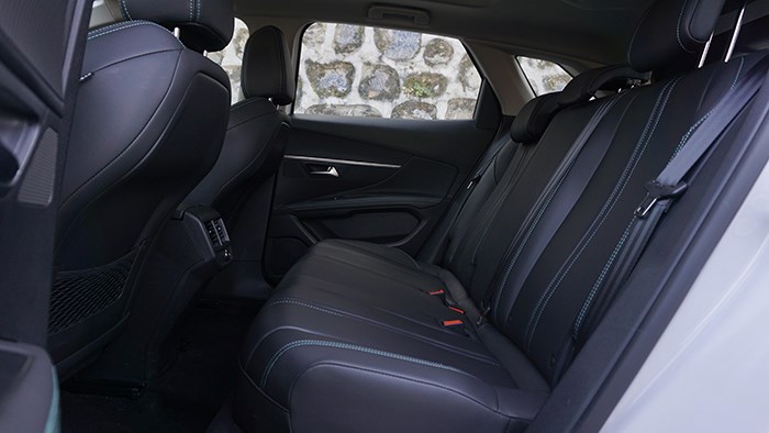 別有一番風味 試駕標致4008新能源