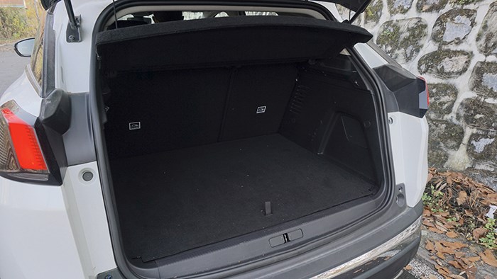 別有一番風味 試駕標致4008新能源