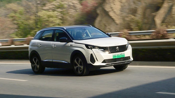 別有一番風味 試駕標致4008新能源