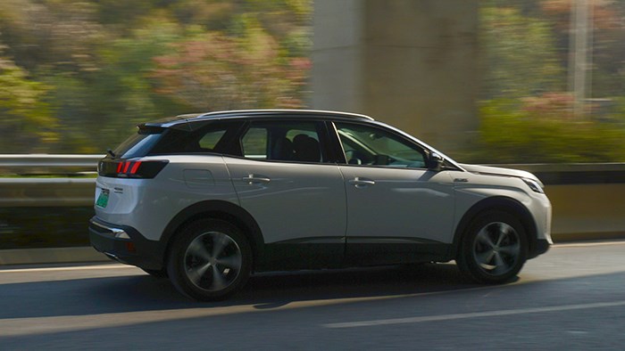 別有一番風味 試駕標致4008新能源