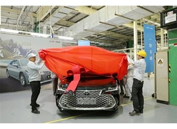 20萬級還香嗎 新款豐田亞洲龍下線：取消物理按鍵內飾大革新