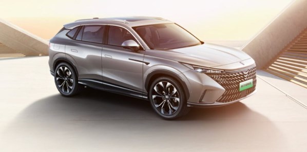 榮威eRX5售價(jià)調(diào)整：起步14.79萬(wàn) 這是漲了還是降了？