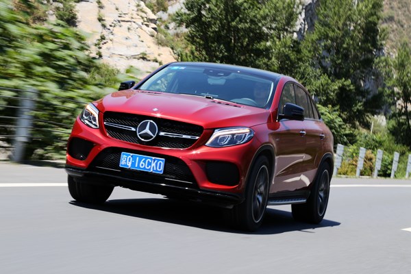 都市逍遙派 試駕奔馳GLE 450 AMG 4MATIC