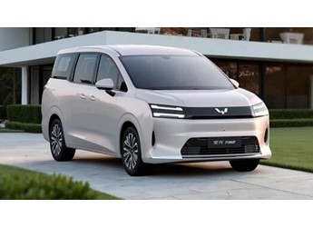 最親民的“GL8” 五菱星光730上市：7.1萬元起 封面圖